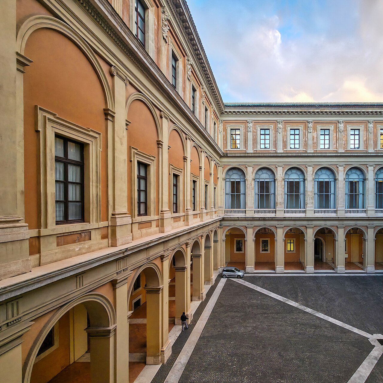 01 Lateran Palace Courtyard